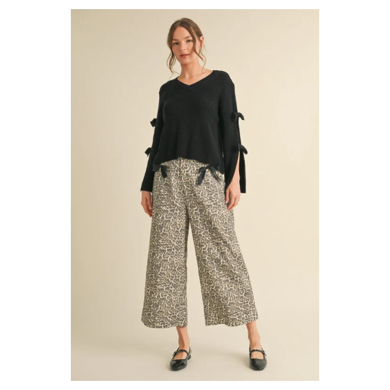 Gray Leopard Print Cropped Pant with Bow Detail