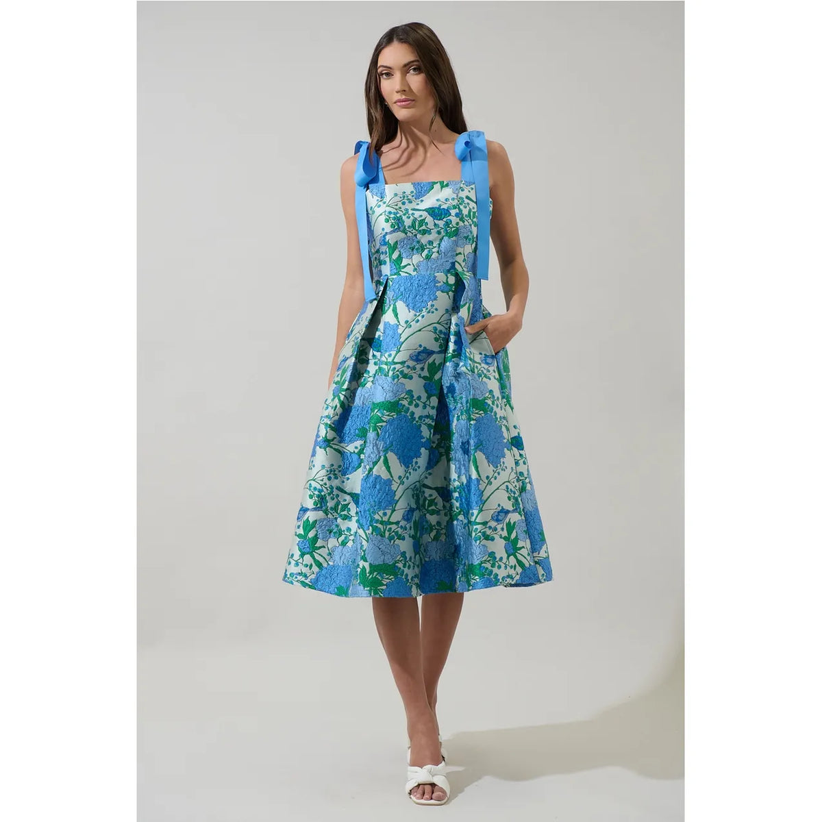 Gray Willa Floral Dina Pleated Midi Dress